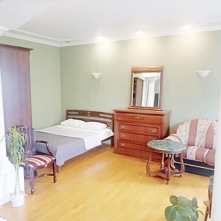 Центр Печерск Метро Зверинецкая, Печерская Apartman Kijev Kültér fotó